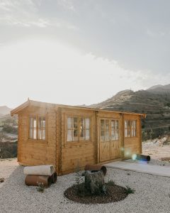 σπιτάκι μελισσοθεραπείας bee therapy house