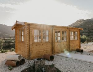 σπιτάκι μελισσοθεραπείας bee therapy house